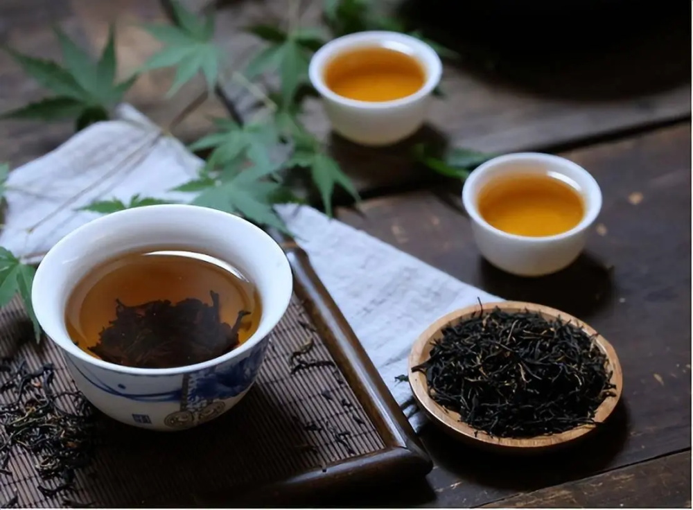 茶葉品牌策劃案例分享:大霧騰云
